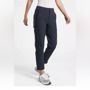 Athleta wander hybrid pant for work or hike! Size 0 tall